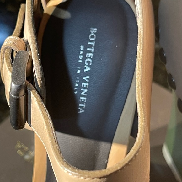 Bottega Veneta Shoes | Bottega Veneta Platform Wedge | Color: Taupe/ Lime Sz. 8 - Picture 6 of 15